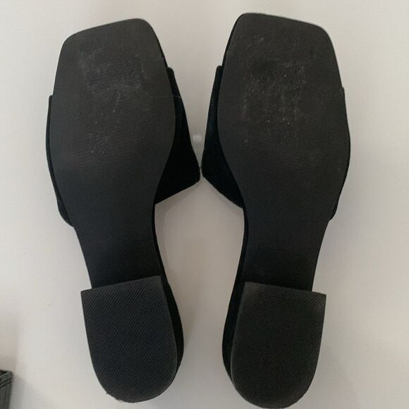 Steve Madden Black Amir Sandals - Picture 5 of 9